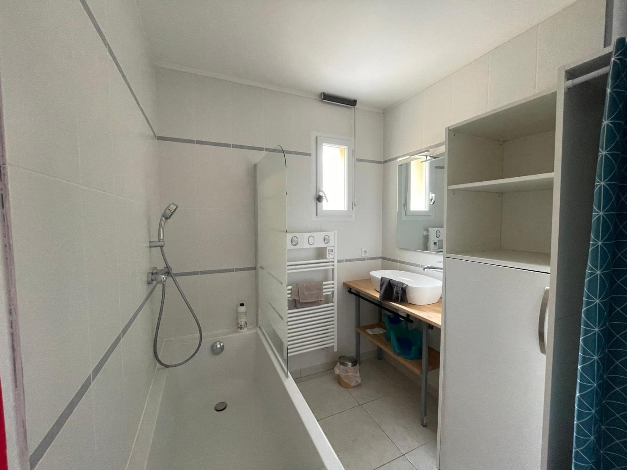 Sweet Omaha Belle Maison Recente Lumineuse Et Cosy Bien Equipee Jardin Clos 15 Mn A Pied Plage Omaha Beach Et Proche De Bayeux & Port En Bessin Saint-Laurent-sur-Mer Esterno foto